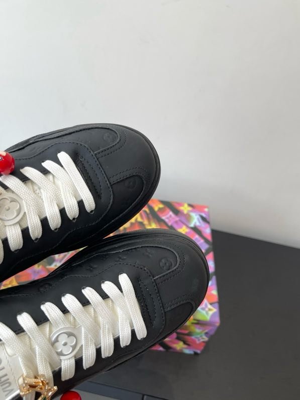 Кросівки жіночі LV GROOVY PLATFORM фото 2