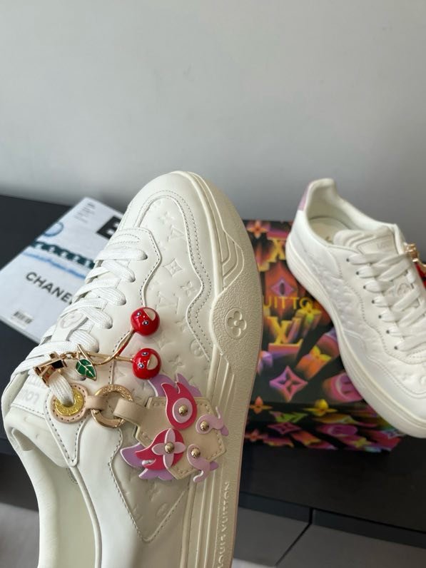 Кросівки жіночі LV GROOVY PLATFORM фото 3