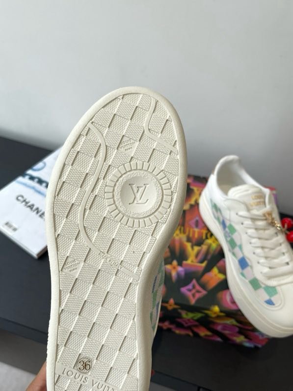 Кроссовки женские LV GROOVY PLATFORM фото 3