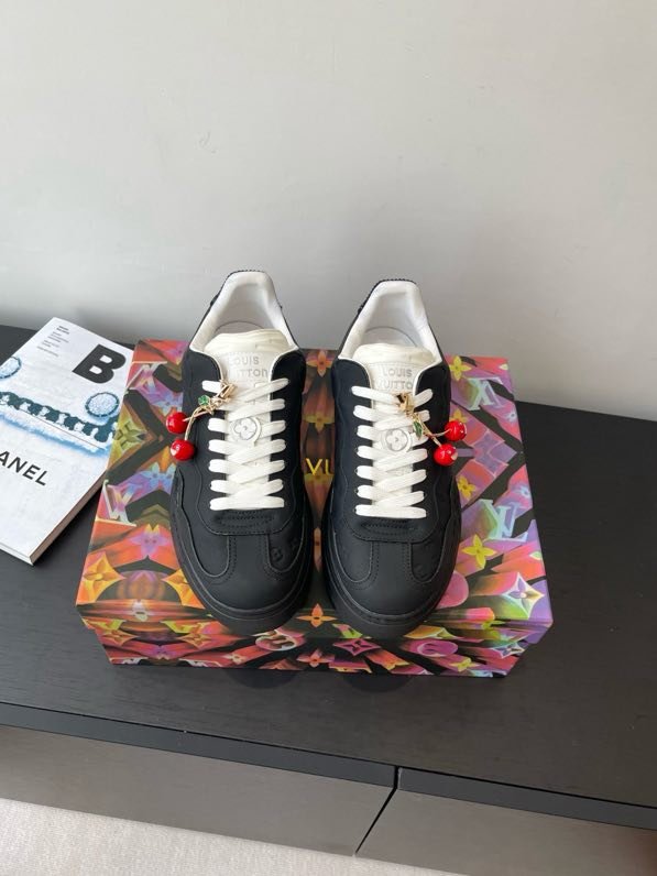 Кросівки жіночі LV GROOVY PLATFORM фото 4