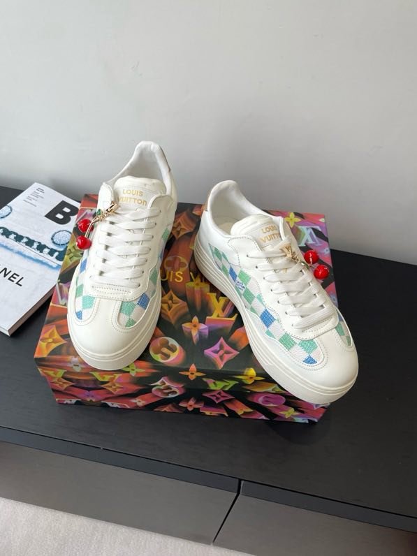 Кроссовки женские LV GROOVY PLATFORM фото 6