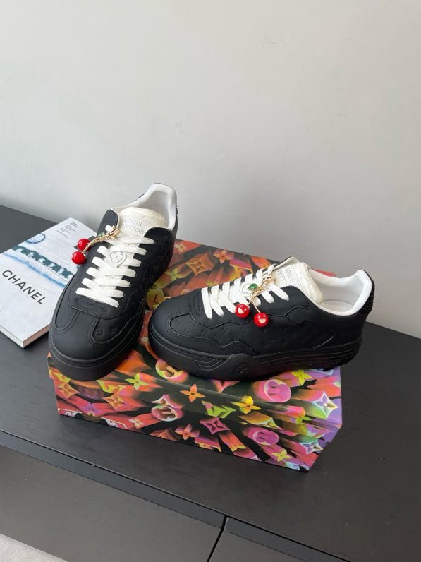 Кросівки жіночі LV GROOVY PLATFORM фото 9