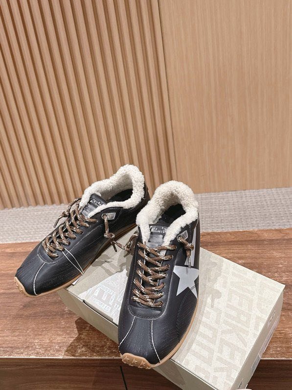 Кроссовки женские на меху зимние