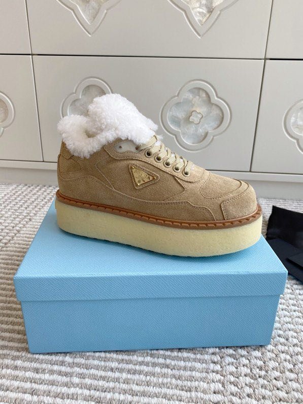 Кроссовки женские на меху зимние фото 2