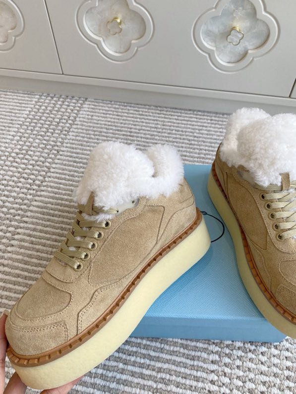 Кроссовки женские на меху зимние фото 5