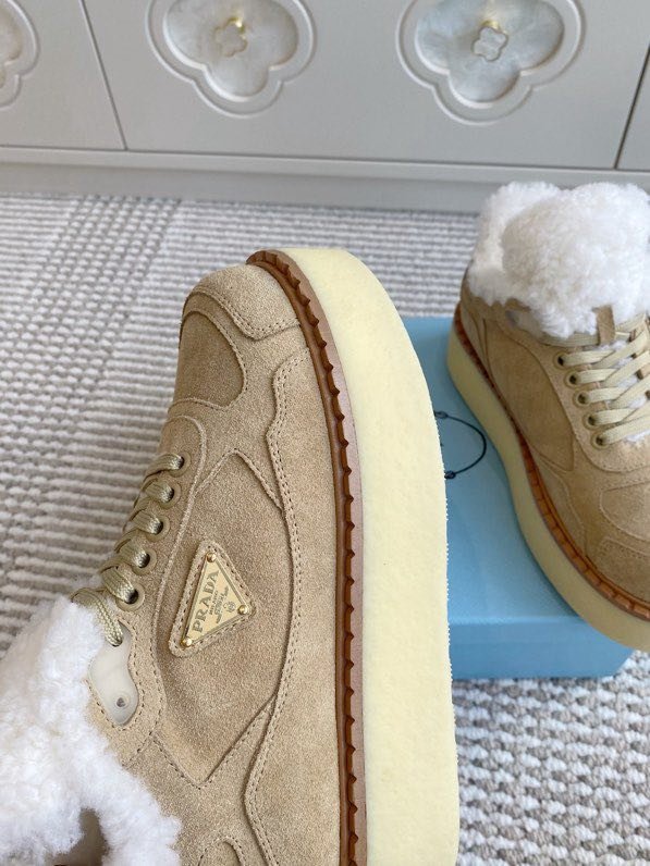 Кроссовки женские на меху зимние фото 6