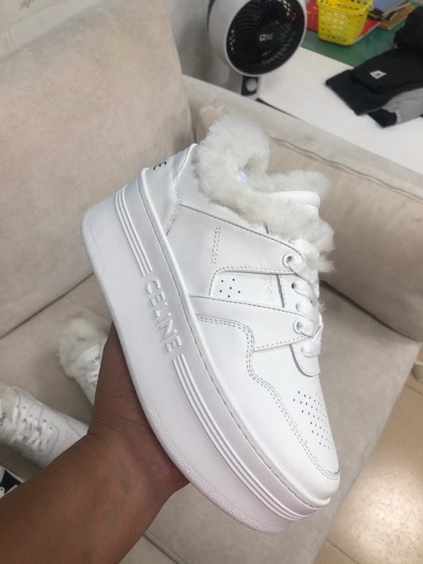 Кроссовки женские на меху фото 2