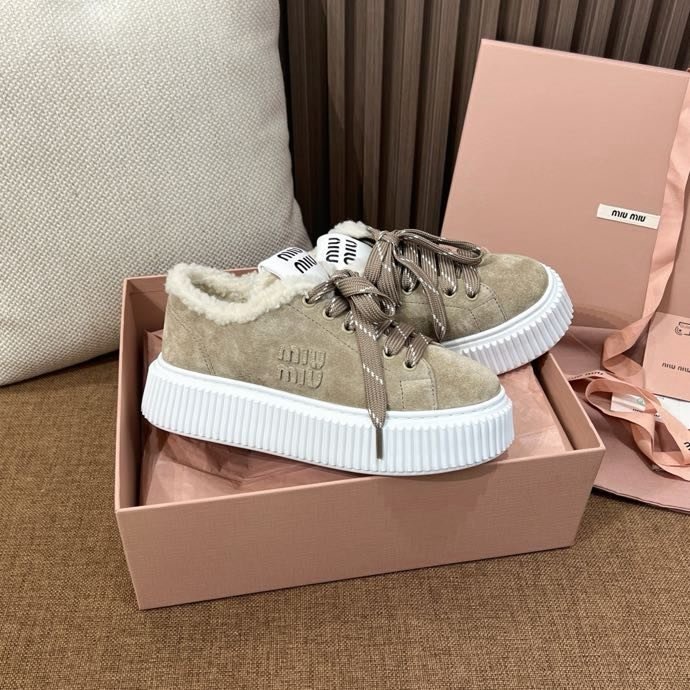 Кросівки жіночі на хутрі фото 3