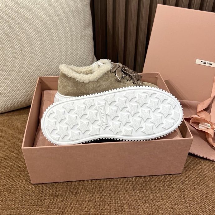 Кросівки жіночі на хутрі фото 5