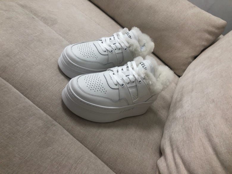 Кроссовки женские на меху фото 6