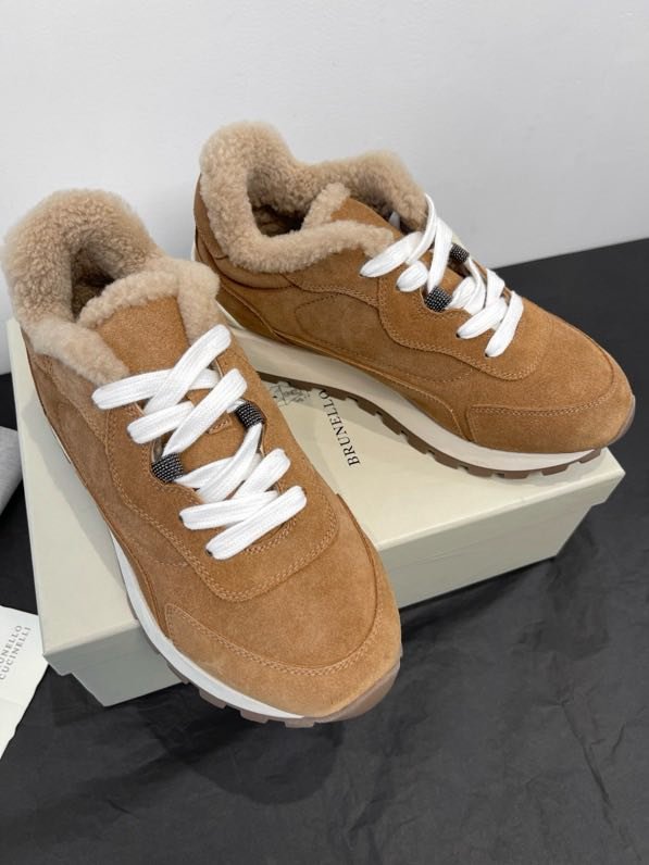 Кросівки жіночі зимові на хутрі