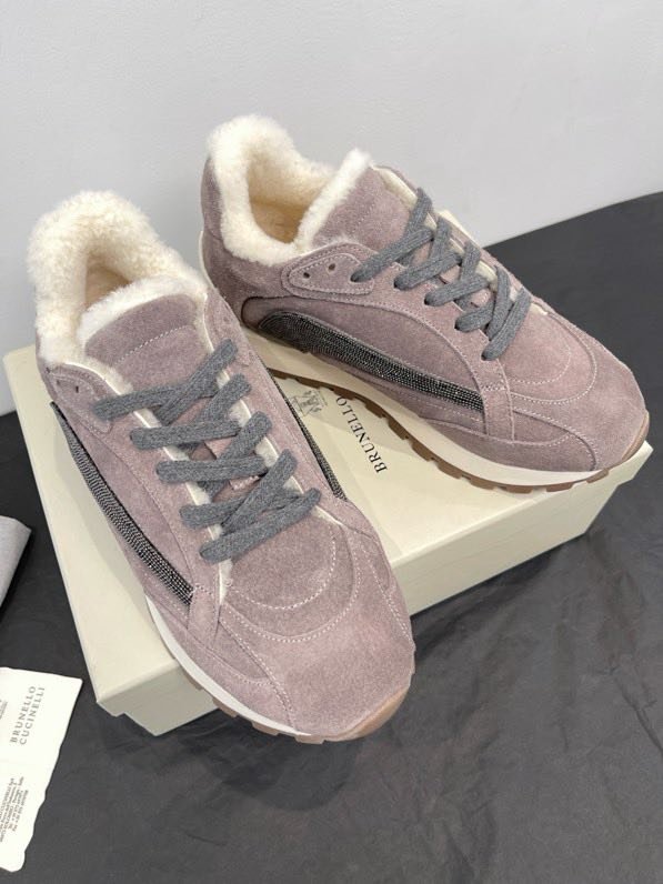 Кросівки жіночі зимові на хутрі