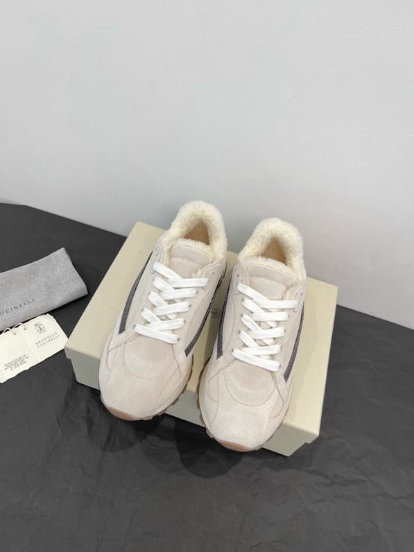 Кроссовки женские зимние на меху фото 2