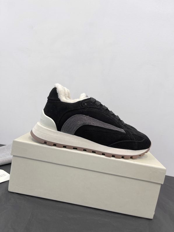 Кроссовки женские зимние на меху фото 3