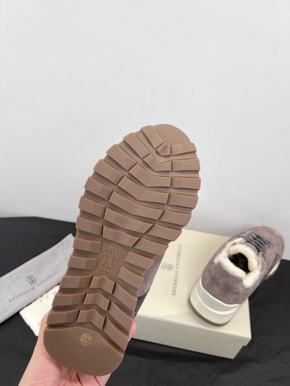 Кросівки жіночі зимові на хутрі фото 5