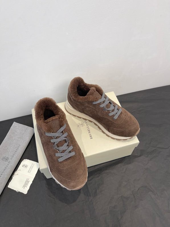 Кросівки жіночі зимові на хутрі фото 5