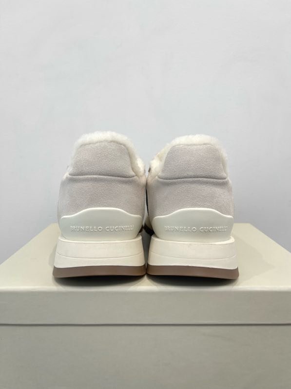 Кроссовки женские зимние на меху фото 8