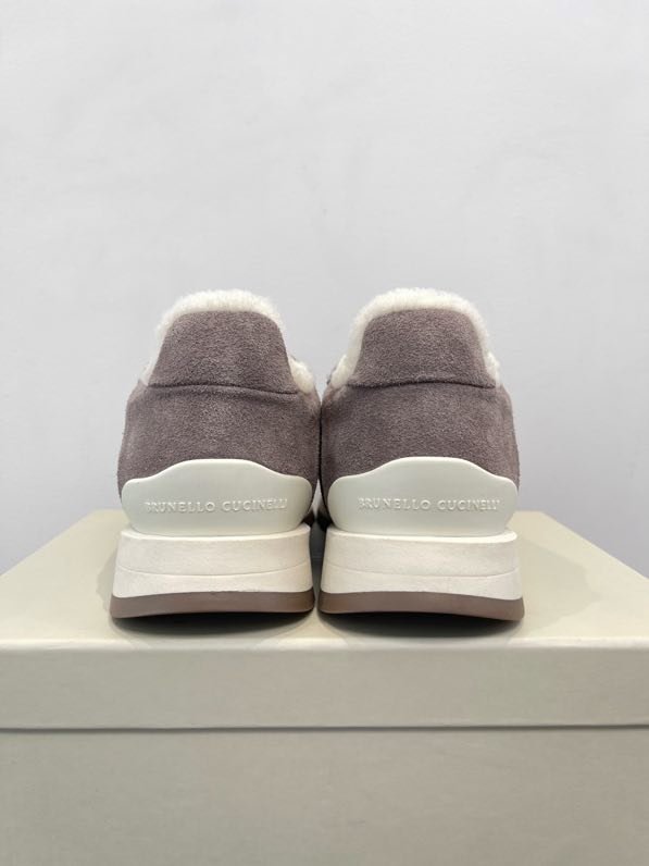 Кросівки жіночі зимові на хутрі фото 8