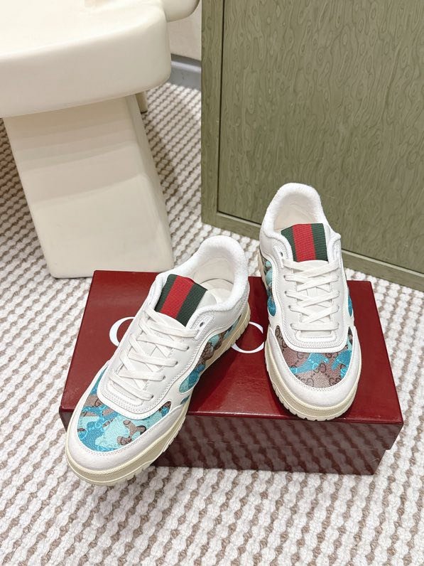 Sneakers women's