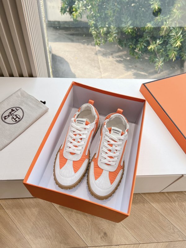 Sneakers women's