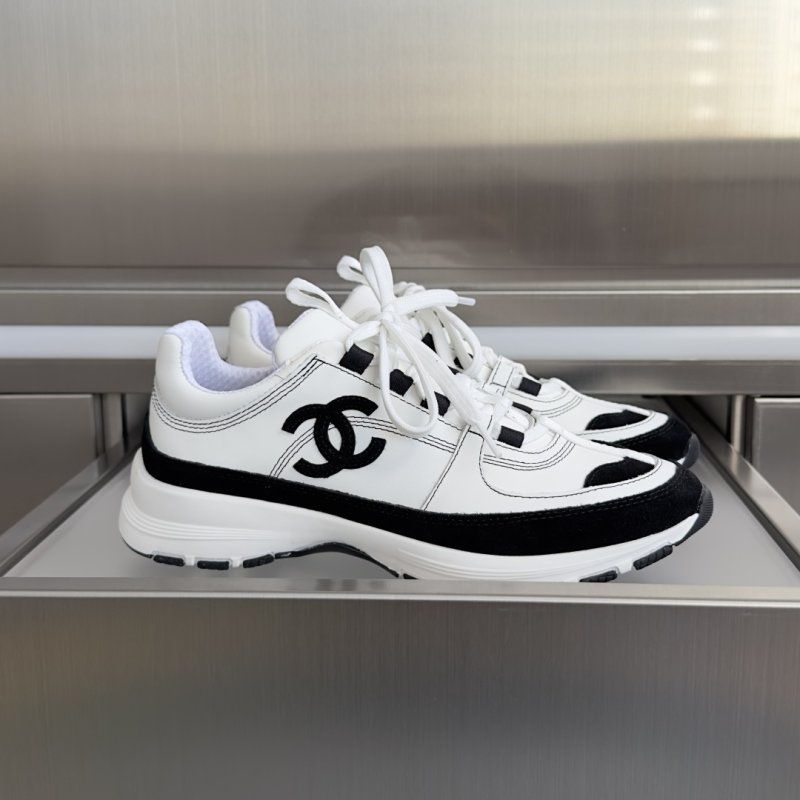 Sneakers women's