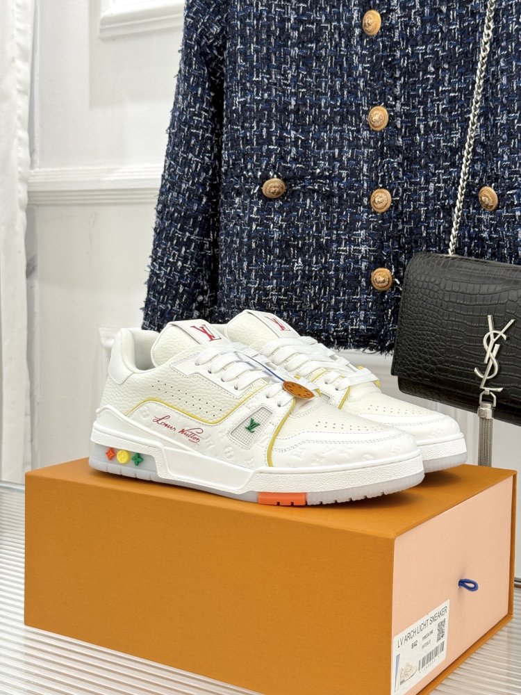 Sneakers women's
