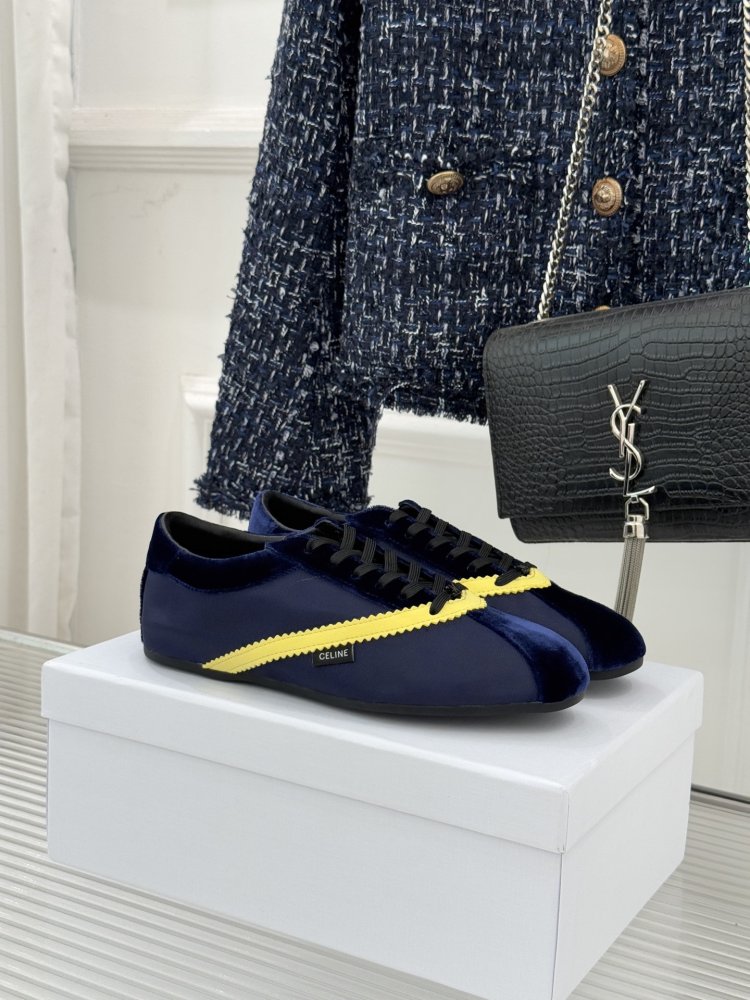 Sneakers women's