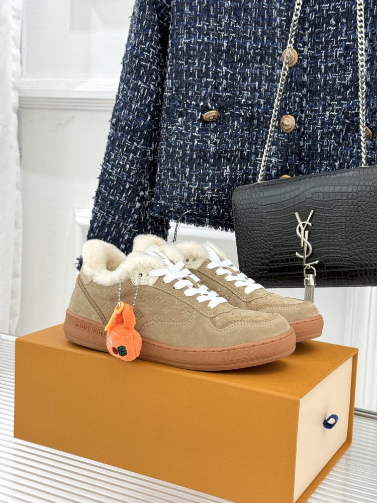 Sneakers women's