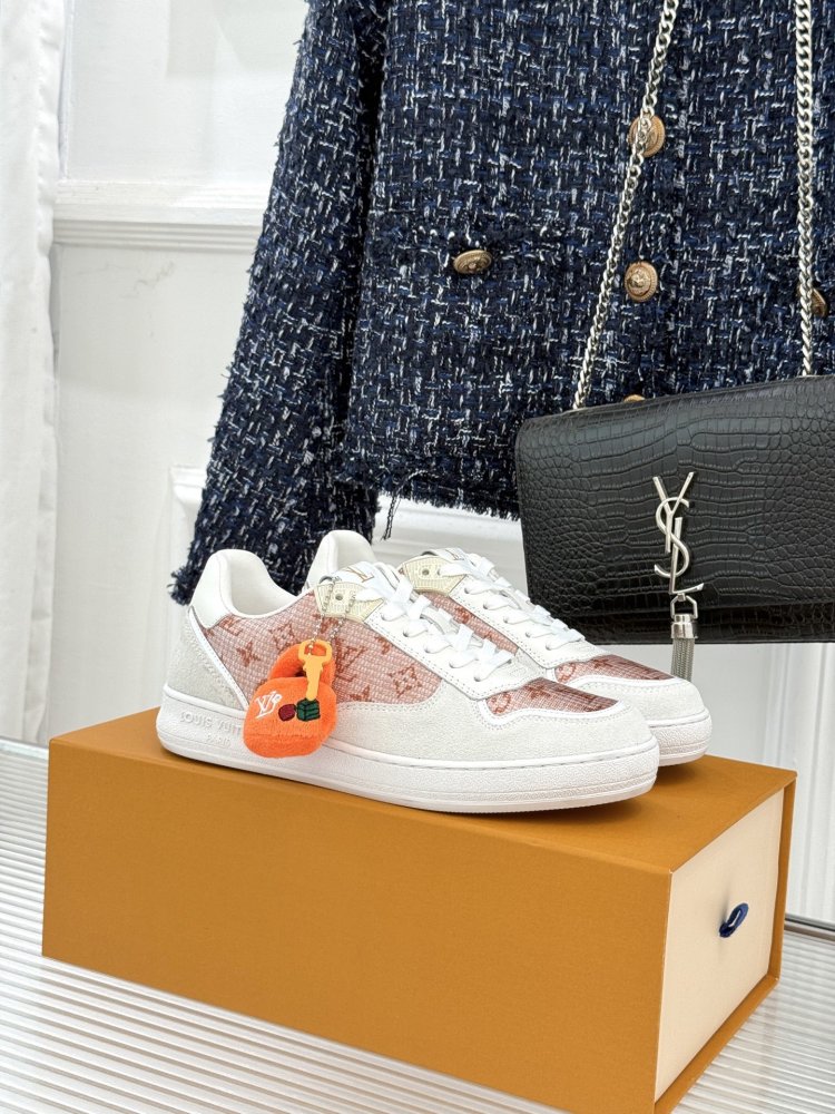 Sneakers women's