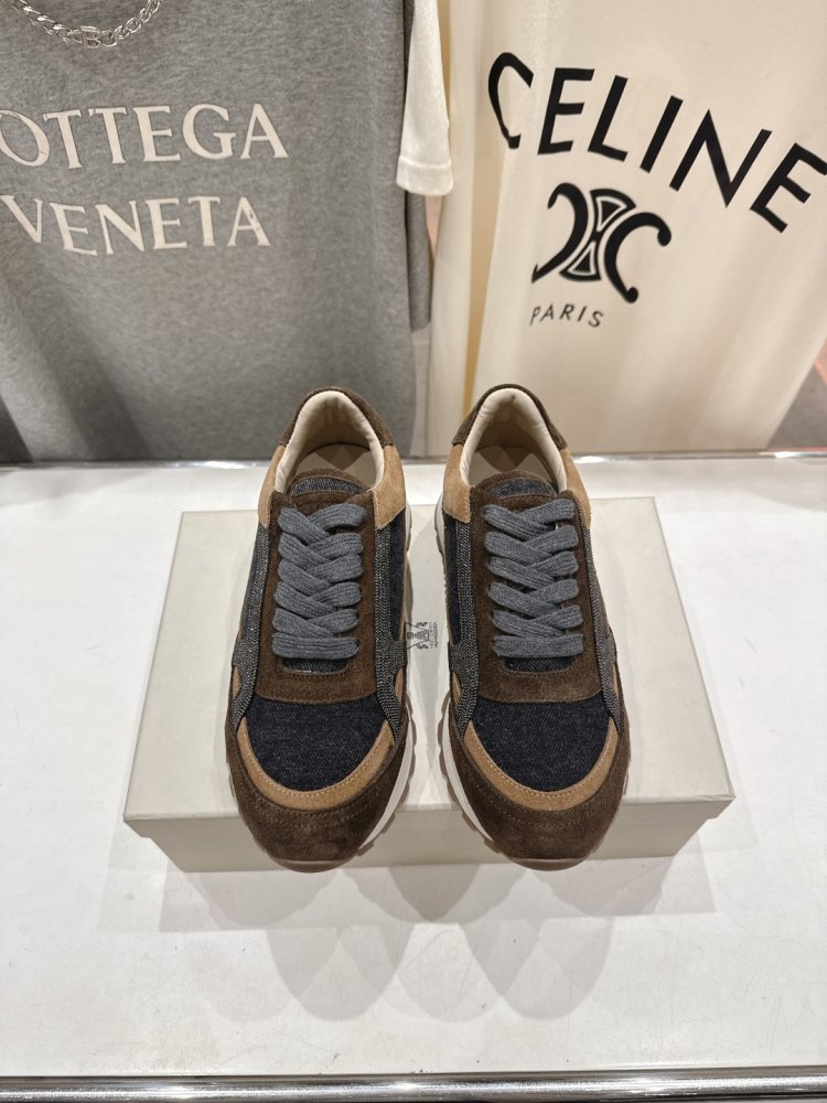 Sneakers women's
