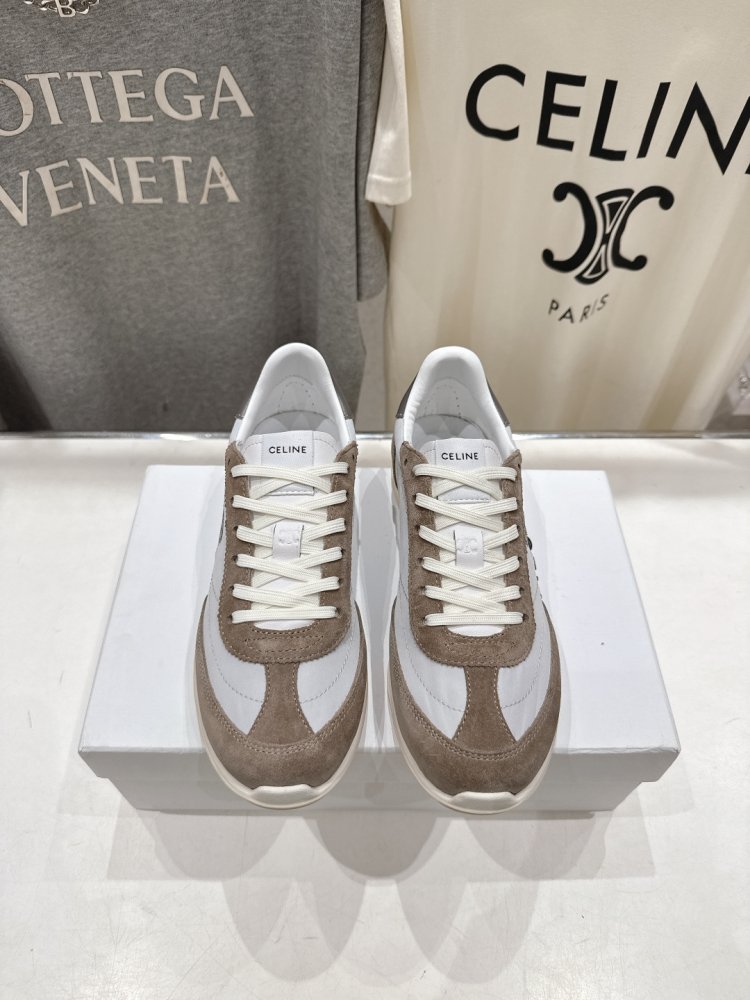 Sneakers women's