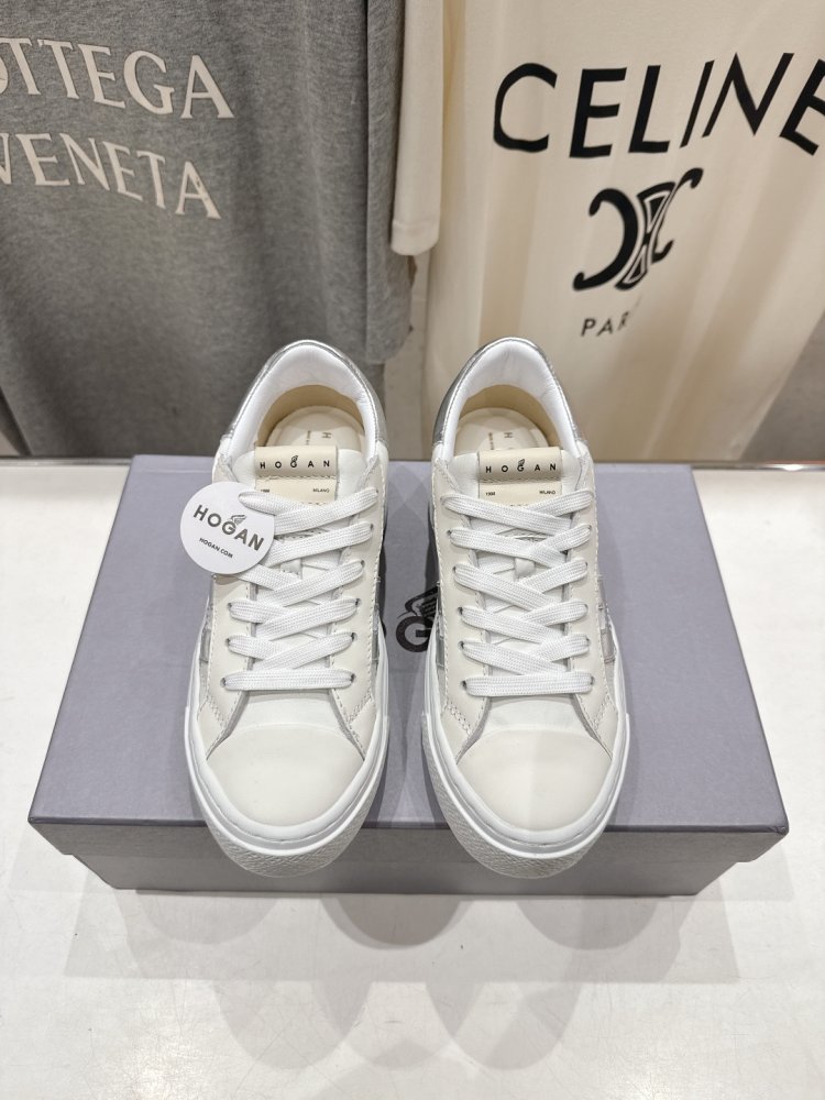 Sneakers women's