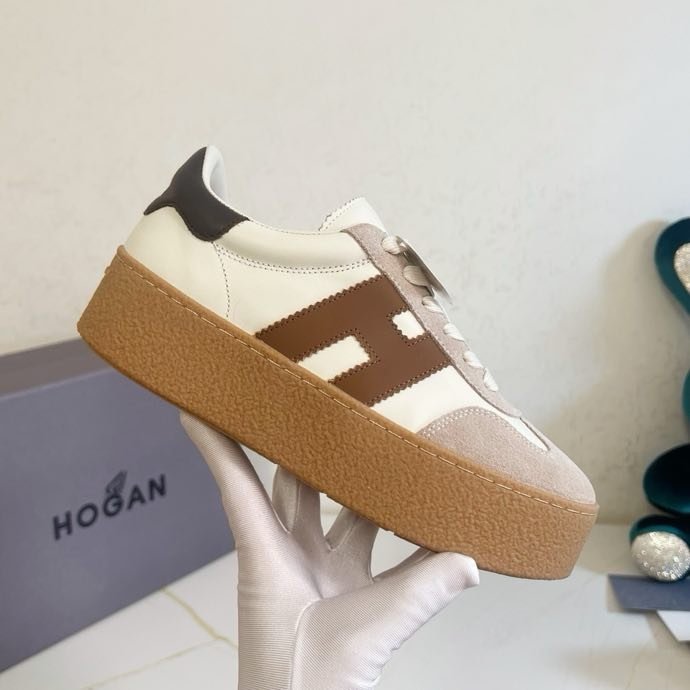 Sneakers women's