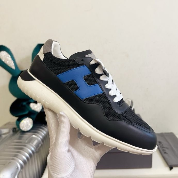 Sneakers women's