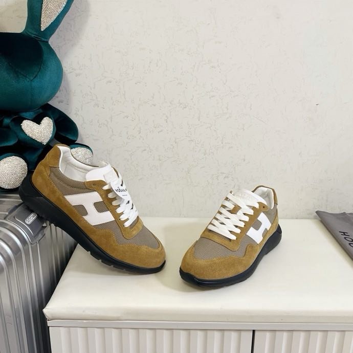 Sneakers women's