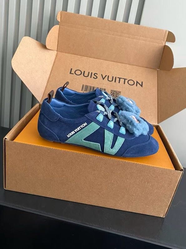 Sneakers women's
