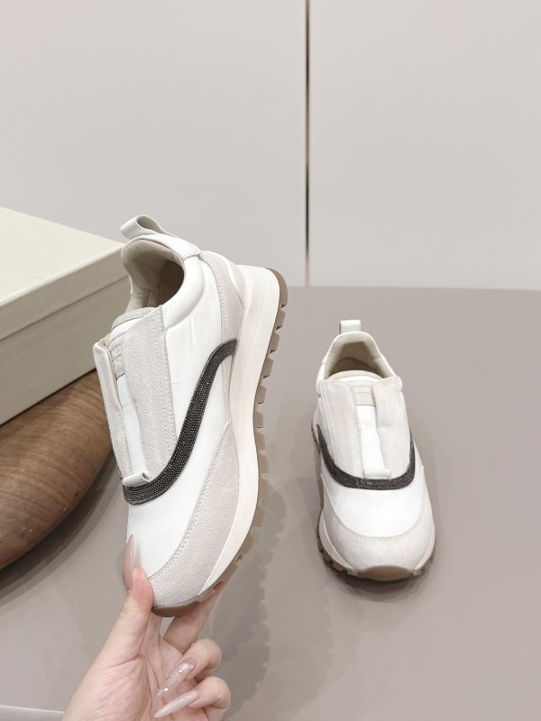 Sneakers women's