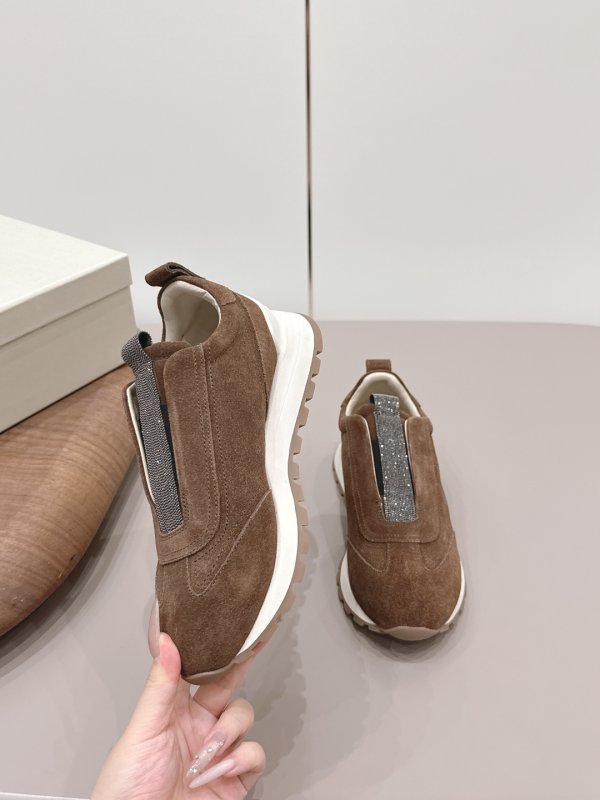 Sneakers women's