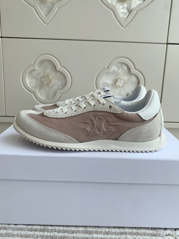 Sneakers women's