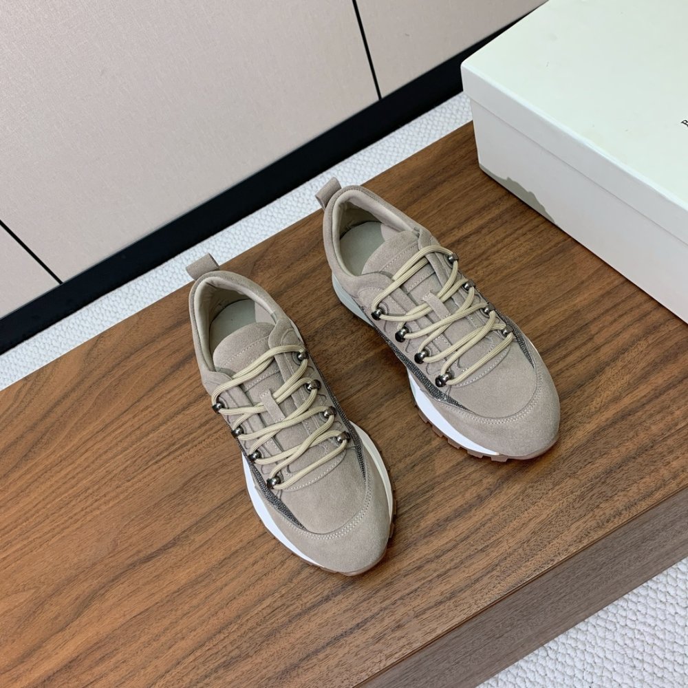 Sneakers women's