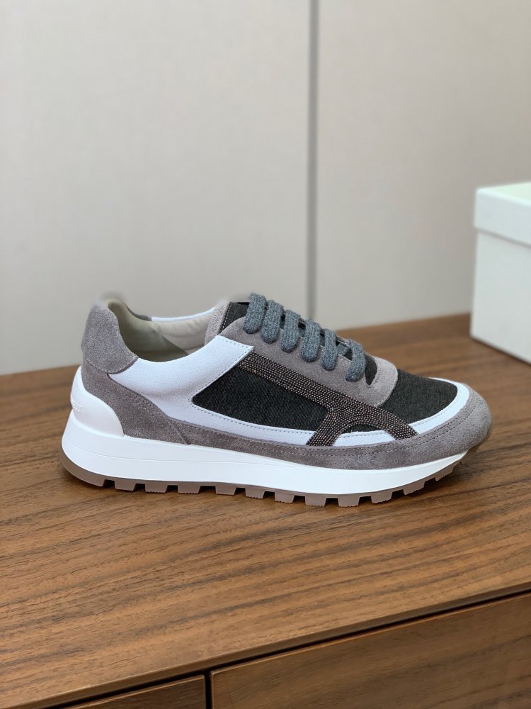 Sneakers women's