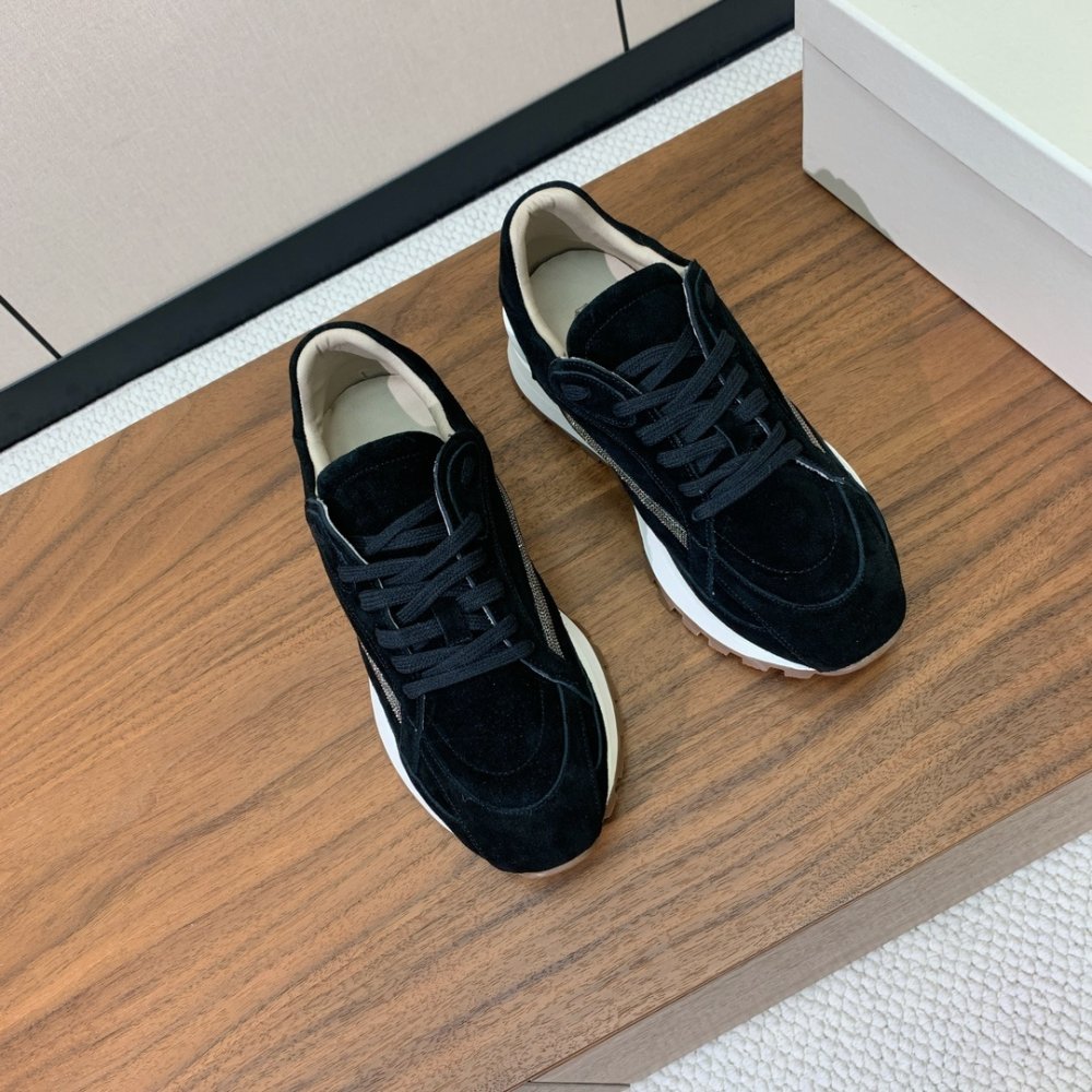 Sneakers women's