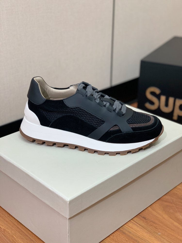 Sneakers women's