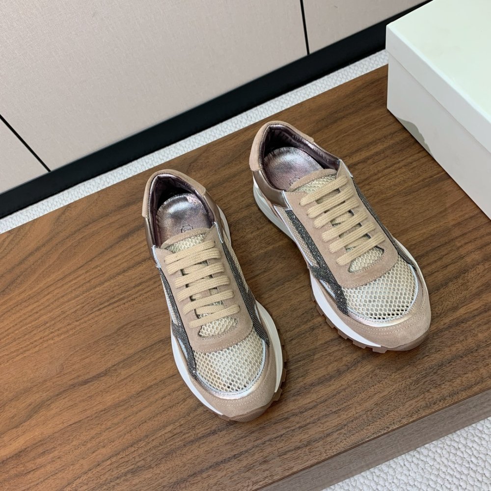 Sneakers women's