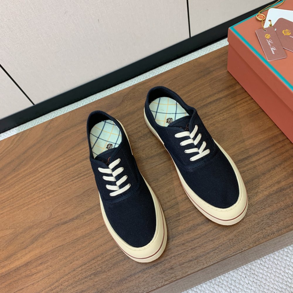 Sneakers women's