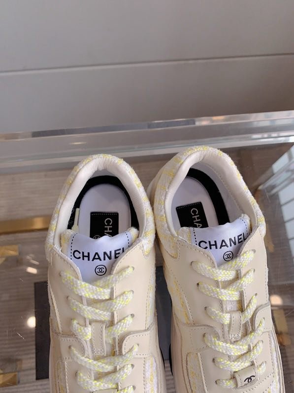 Кроссовки женские фото 2