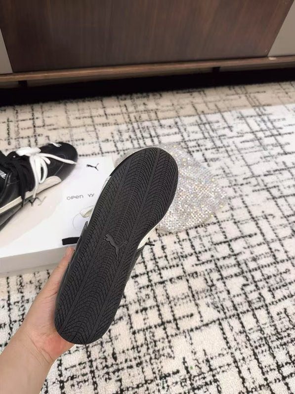 Кросівки жіночі фото 2