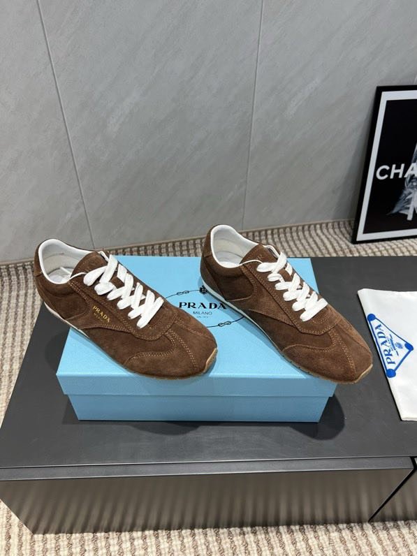 Sneakers women's фото 2