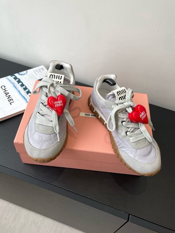 Sneakers women's фото 2