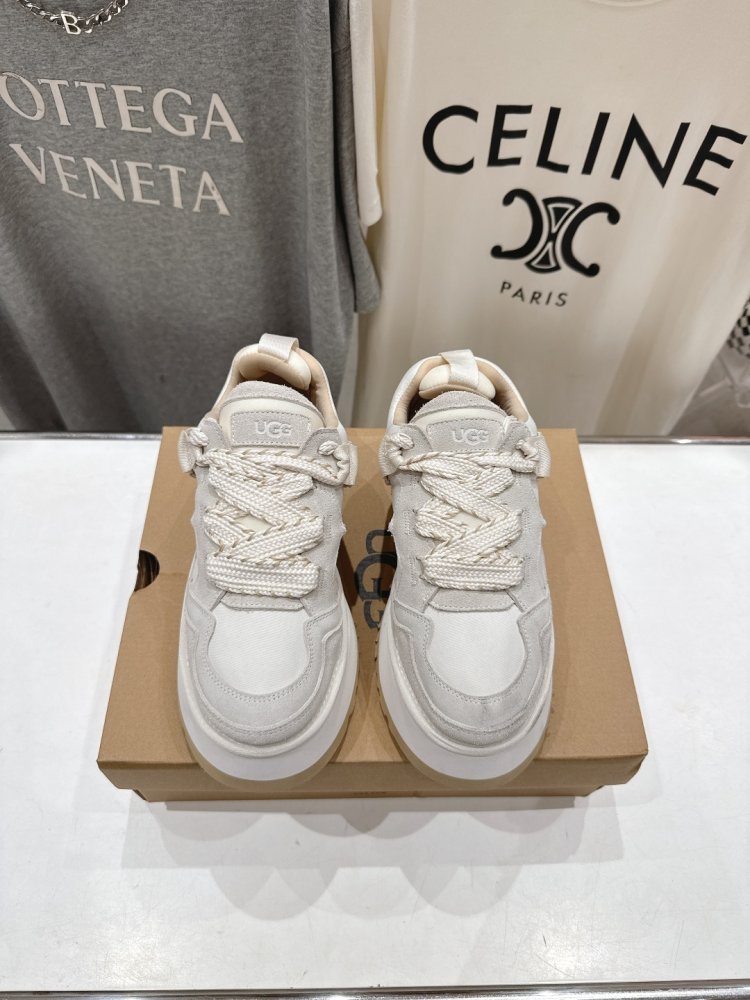 Кросівки жіночі фото 2